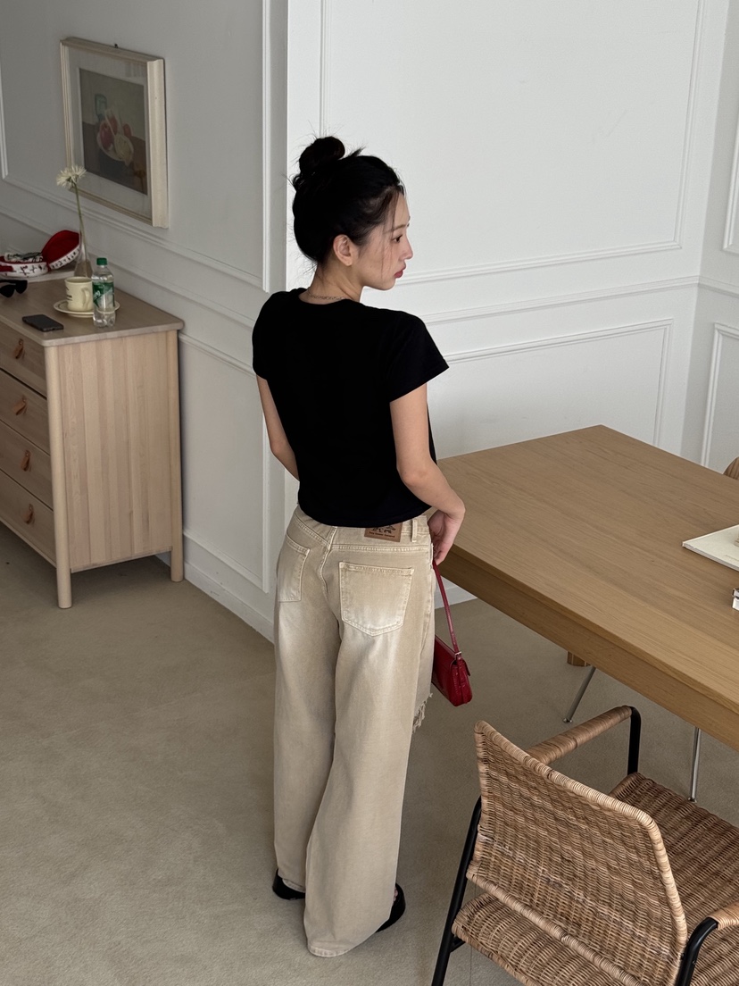 SUNDER MARKET韓國直郵㊣東大門實拍女裝新款熱賣T恤不含內搭SUNDER MARKETT恤