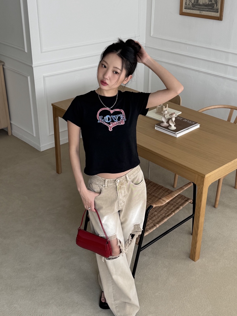 SUNDER MARKET韓國直郵㊣東大門實拍女裝新款熱賣T恤不含內搭SUNDER MARKETT恤