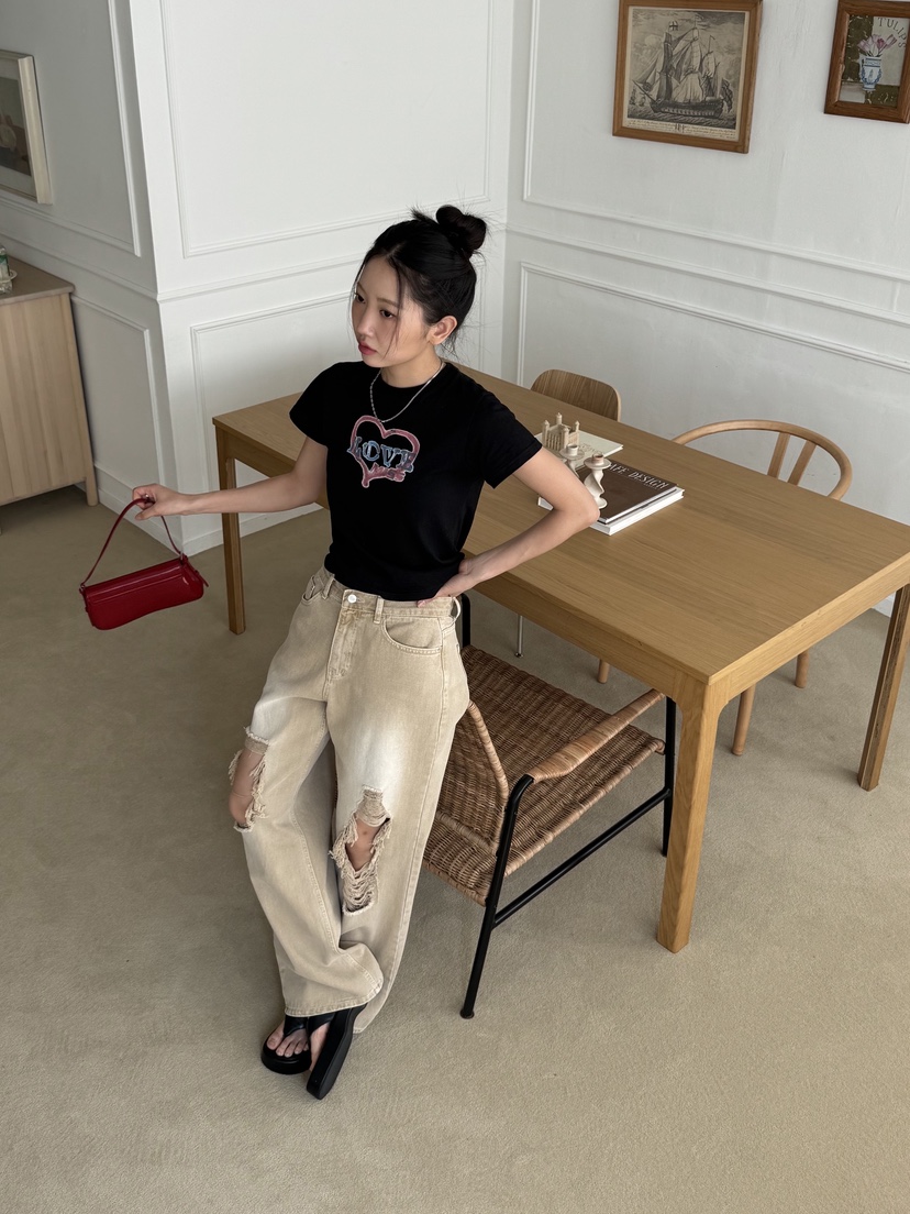 SUNDER MARKET韓國直郵㊣東大門實拍女裝新款熱賣T恤不含內搭SUNDER MARKETT恤