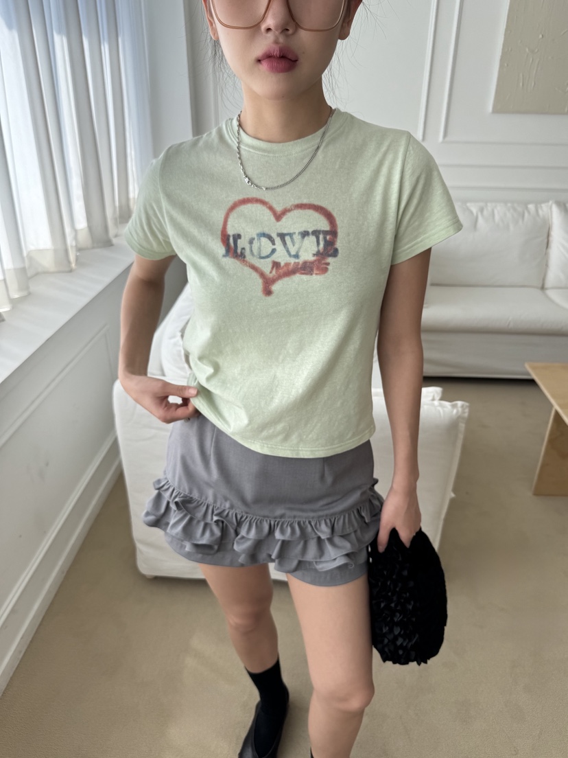 SUNDER MARKET韓國直郵㊣東大門實拍女裝新款熱賣T恤不含內搭SUNDER MARKETT恤圖色3