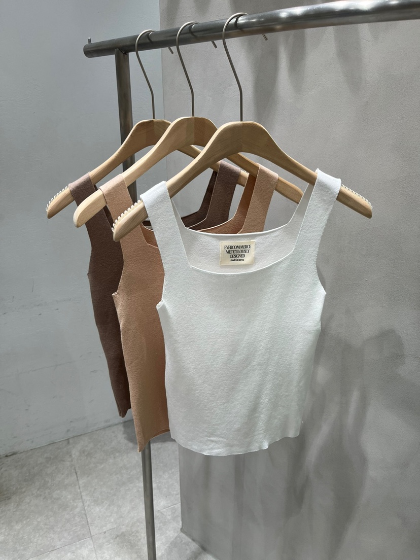 EVERCOMMERCE METICULOUSLY DESIGNED直郵韓國代購㊣女裝新品推薦吊帶背心EVERCOMMERCE METICULOUSLY DESIGNED吊帶/背心