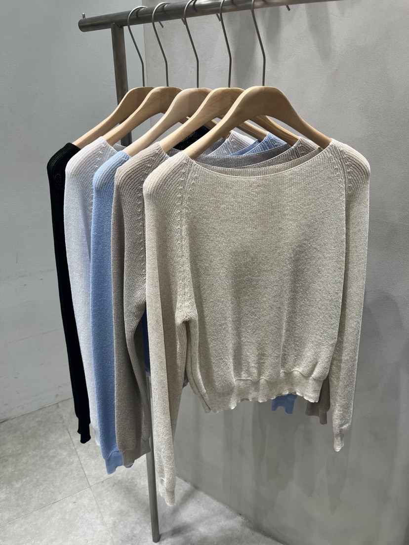 EVERCOMMERCE METICULOUSLY DESIGNED韓國㊣直郵東大門代購女裝新品熱賣針織衫EVERCOMMERCE METICULOUSLY DESIGNED針織衫