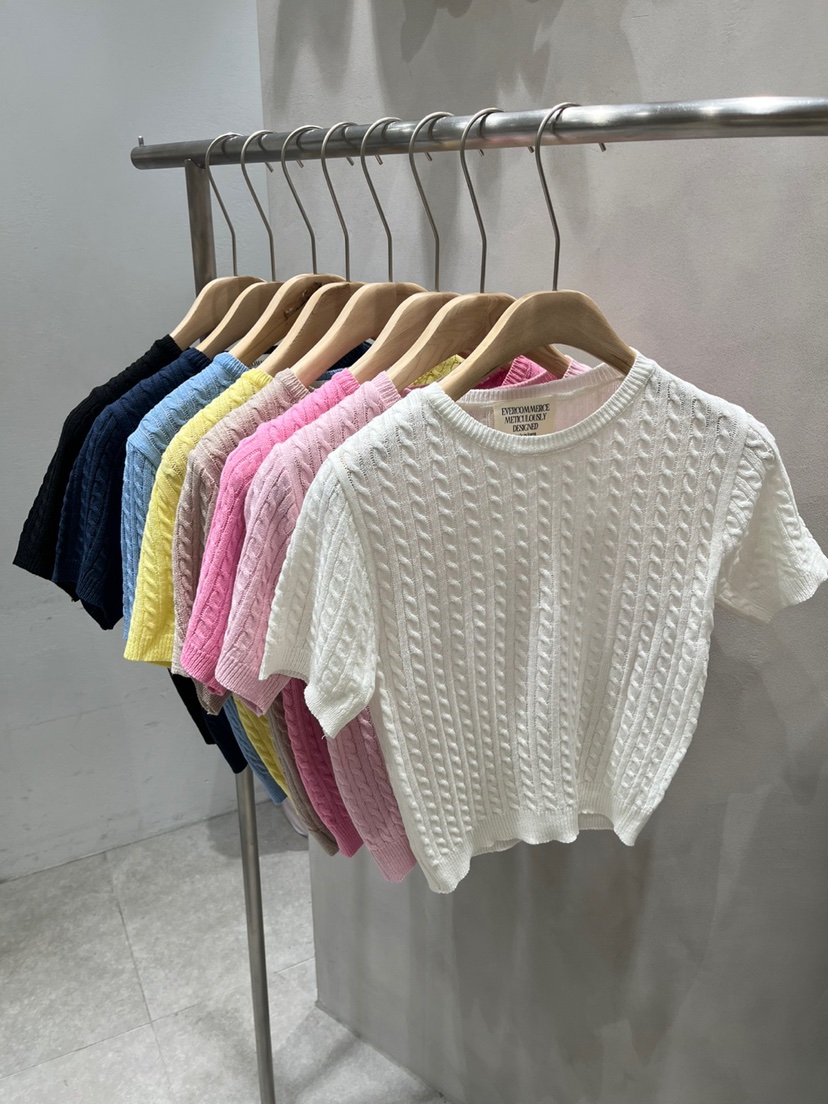 EVERCOMMERCE METICULOUSLY DESIGNED韓國直郵㊣女裝新品25春夏針織衫EVERCOMMERCE METICULOUSLY DESIGNED針織衫