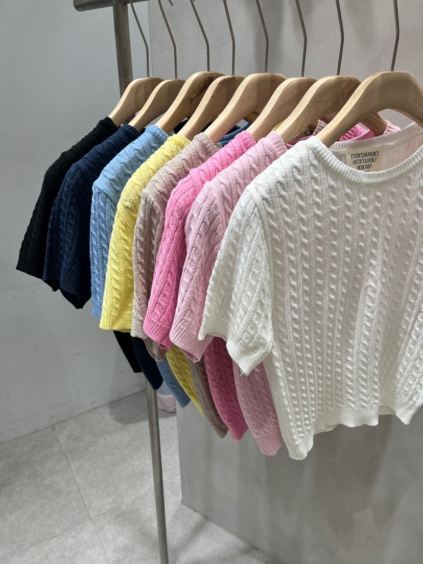 EVERCOMMERCE METICULOUSLY DESIGNED韓國直郵㊣女裝新品25春夏針織衫EVERCOMMERCE METICULOUSLY DESIGNED針織衫