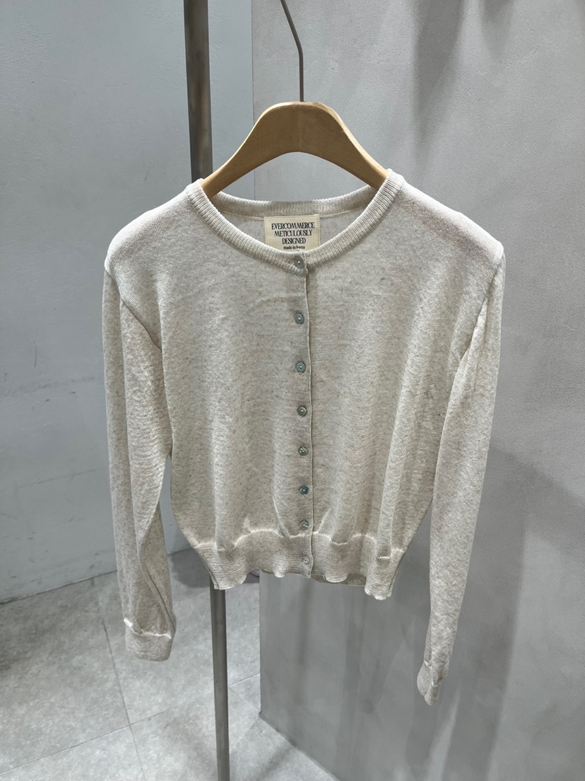 EVERCOMMERCE METICULOUSLY DESIGNED韓國直郵㊣東大門實拍女裝新品人氣針織衫開衫EVERCOMMERCE METICULOUSLY DESIGNED針織衫圖色5