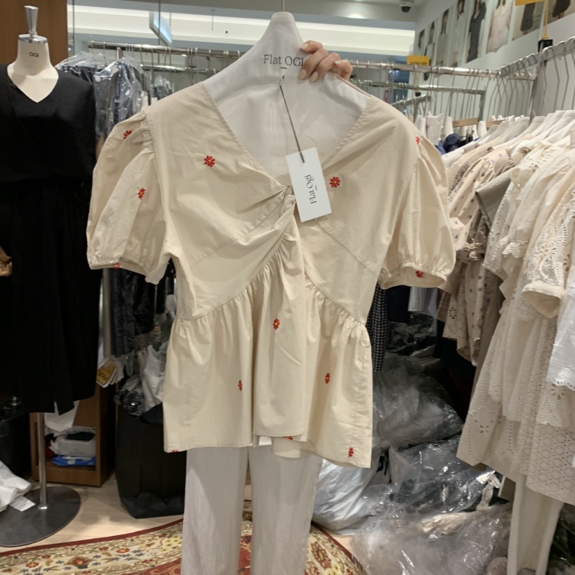 OGI韓國直郵㊣女裝新品推薦25春夏人氣熱賣休閑襯衫蕾絲衫刺繡FLat OGI襯衫/蕾絲衫圖色2