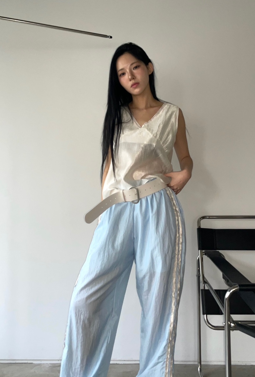 BETWEEN US東大門直郵女士新品職業熱賣推薦人氣真品吊帶背心JICJO:SEOUL吊帶/背心