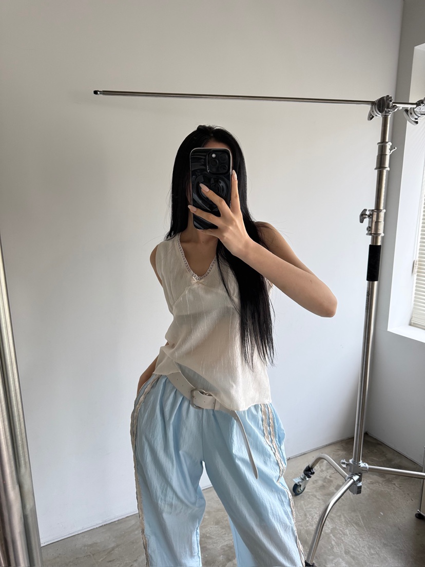 BETWEEN US東大門直郵女士新品職業熱賣推薦人氣真品吊帶背心JICJO:SEOUL吊帶/背心