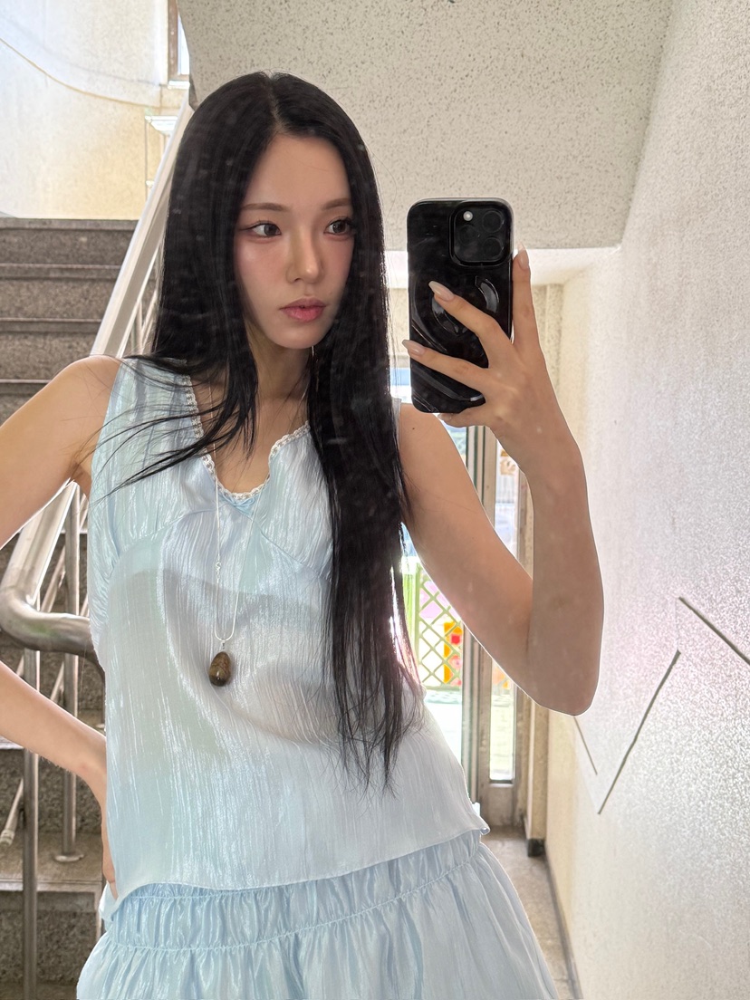 BETWEEN US東大門直郵女士新品職業熱賣推薦人氣真品吊帶背心JICJO:SEOUL吊帶/背心