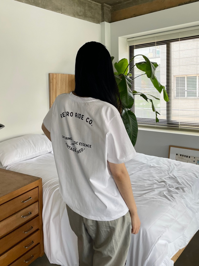 BETWEEN US東大門代購女裝新品職業休閑人氣熱賣推薦真品T恤JICJO:SEOULT恤
