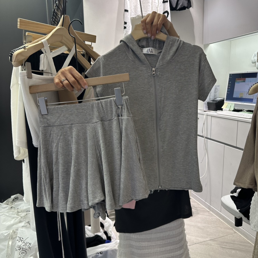 UNA/THE MAY東大門代購女裝新品25春夏推薦職業套裝套裝兜帽THEMAY/UNA套裝圖色2