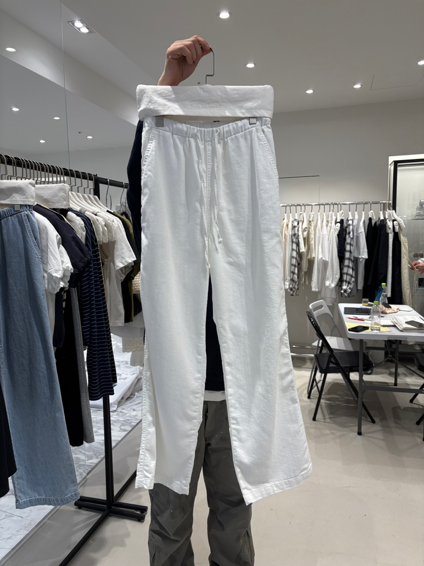 THE BRUNCH韓國直郵㊣東大門實拍女裝新品熱賣25春夏牛仔褲THE BRUNCH牛仔褲圖色2實際價格34000