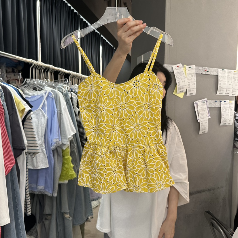 MOMAZU韓國直郵㊣女裝新品人氣25春夏熱賣推薦吊帶背心刺繡MOMAZU吊帶/背心圖色2