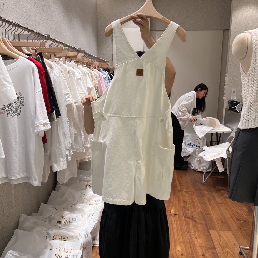 COMELY韓國直郵㊣女裝新品人氣推薦時尚熱賣休閑25春夏背帶褲COMELY背帶褲