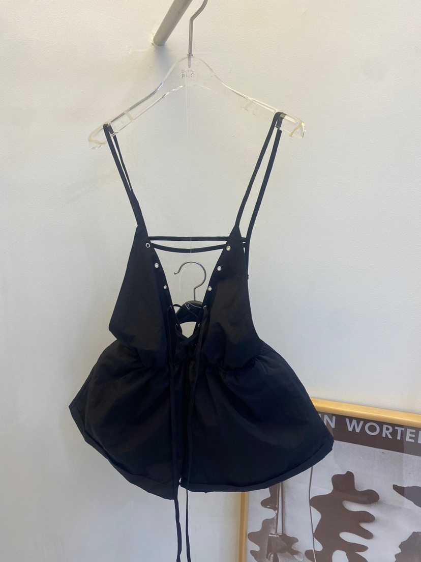 BLACK BIJOU韓國直郵㊣女裝新品休閑熱賣時尚25春夏吊帶背心BLACK BIJOU吊帶/背心圖色2