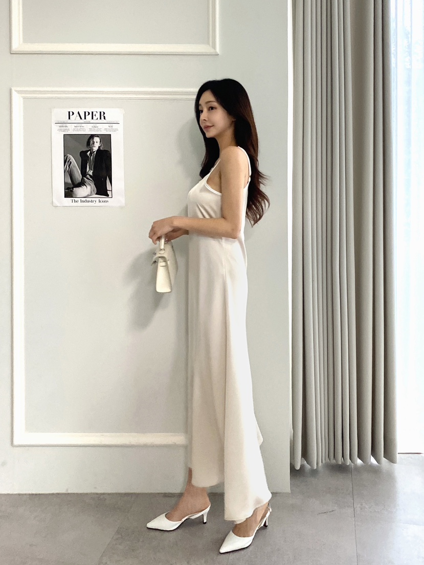 CLOTH韓國直郵㊣東大門實拍女裝新款熱賣推薦人氣連衣裙緞面CLOTH連衣裙