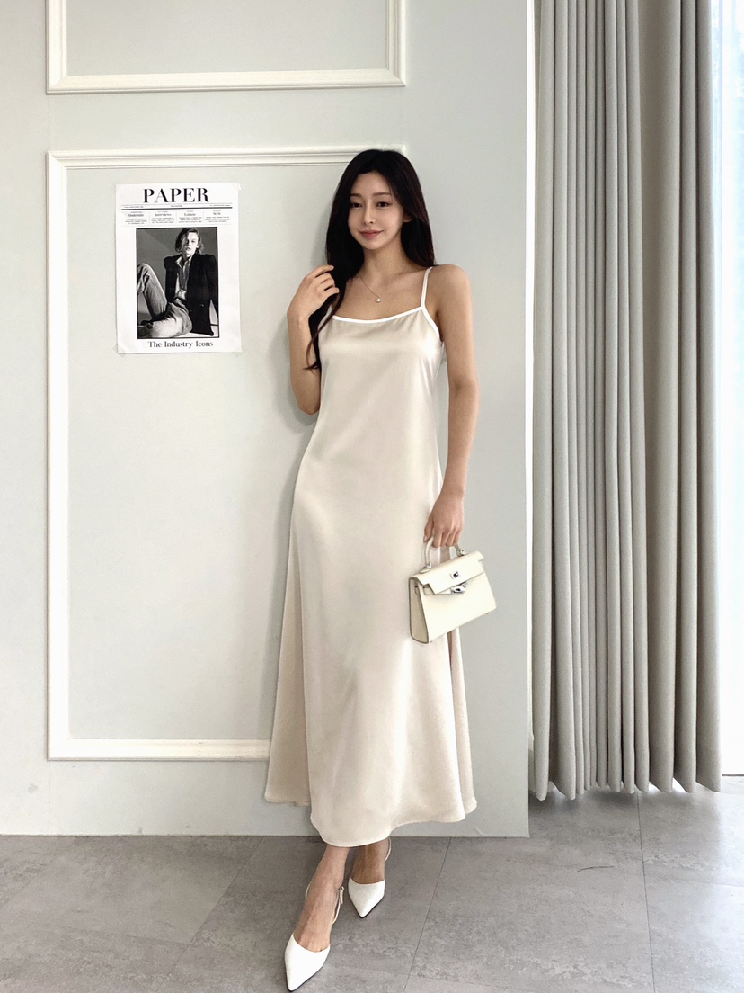 CLOTH韓國直郵㊣東大門實拍女裝新款熱賣推薦人氣連衣裙緞面CLOTH連衣裙