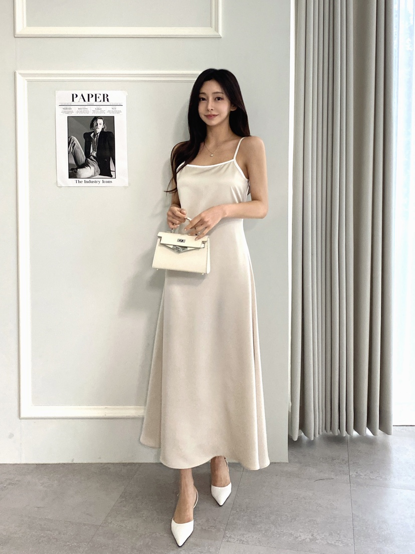 CLOTH韓國直郵㊣東大門實拍女裝新款熱賣推薦人氣連衣裙緞面CLOTH連衣裙