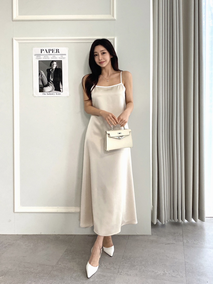 CLOTH韓國直郵㊣東大門實拍女裝新款熱賣推薦人氣連衣裙緞面CLOTH連衣裙