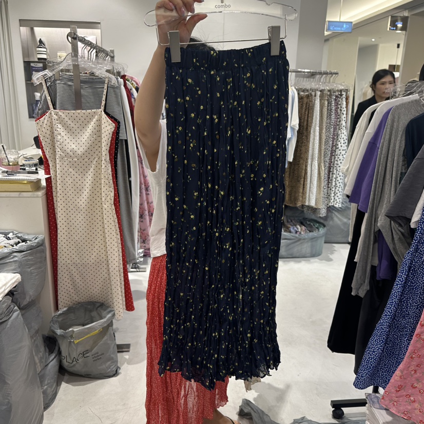 COMBO韓國直郵㊣東大門實拍女裝新品人氣休閑25春夏熱賣長裙COM_BO長裙圖色2