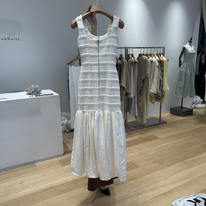 VAN NZILL東大門實拍女士新品職業25春夏時尚休閑人氣連衣裙VAN NZILL連衣裙