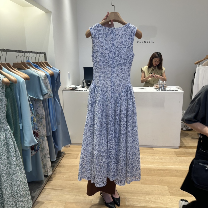 VAN NZILL東大門直郵女士新品人氣時尚休閑職業推薦連衣裙VAN NZILL連衣裙