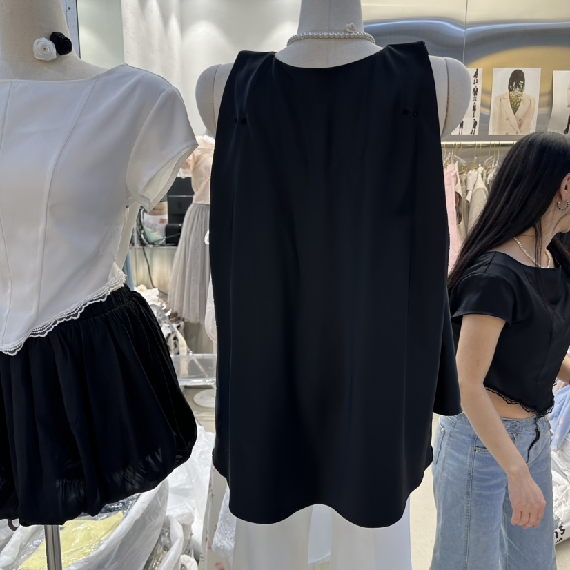 CHARLES THE SECOND韓國代購女裝新品25春夏休閑吊帶背心CHARLES THE SECOND/CHEAP-CHIC吊帶/背心圖色2