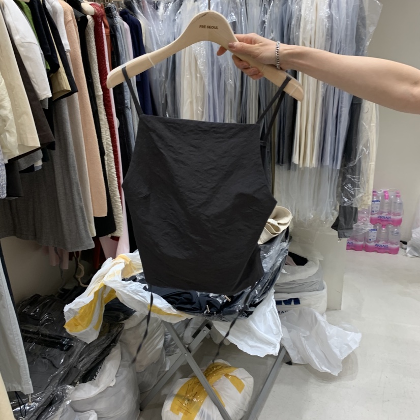 FRE東大門直郵女士新品時尚休閑推薦人氣熱賣真品25春夏吊帶背心FRE吊帶/背心