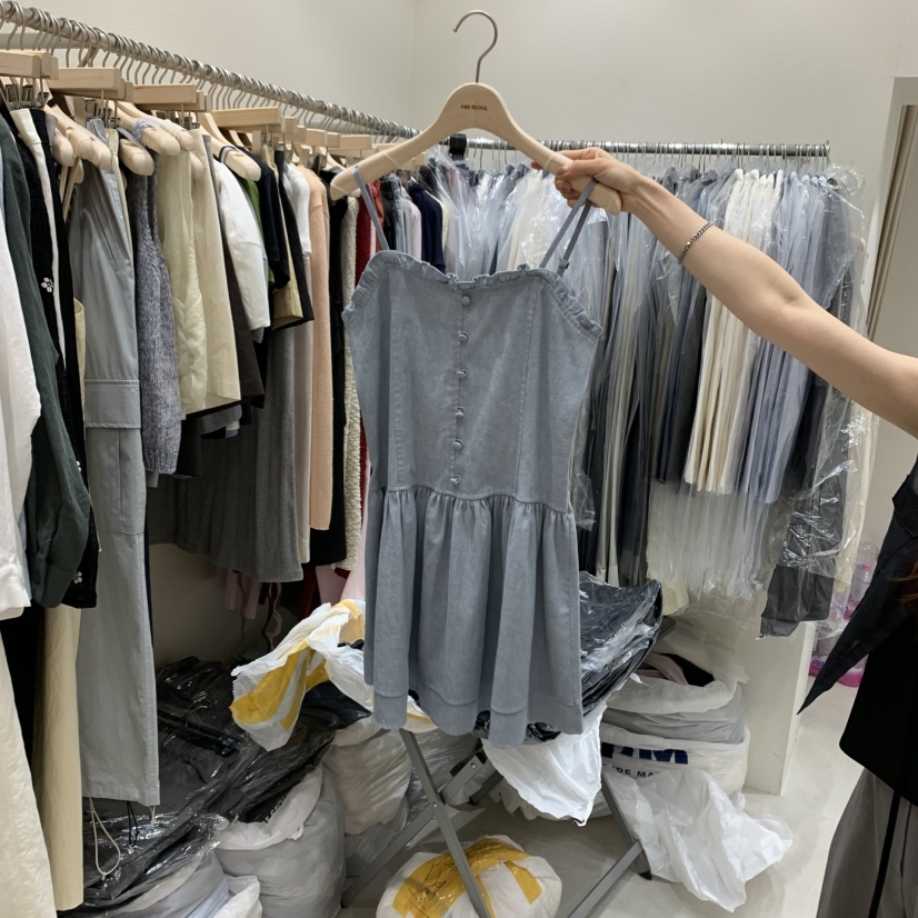 FRE東大門實拍女裝新品推薦熱賣休閑時尚人氣真品25春夏連衣裙FRE連衣裙