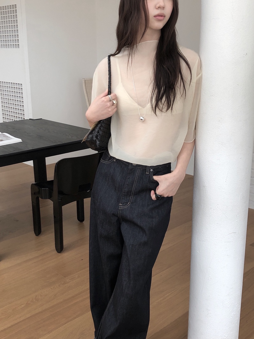 LE BUTTER東大門直郵女士新款人氣襯衫蕾絲衫不含內搭透明LE BUTTER襯衫/蕾絲衫
