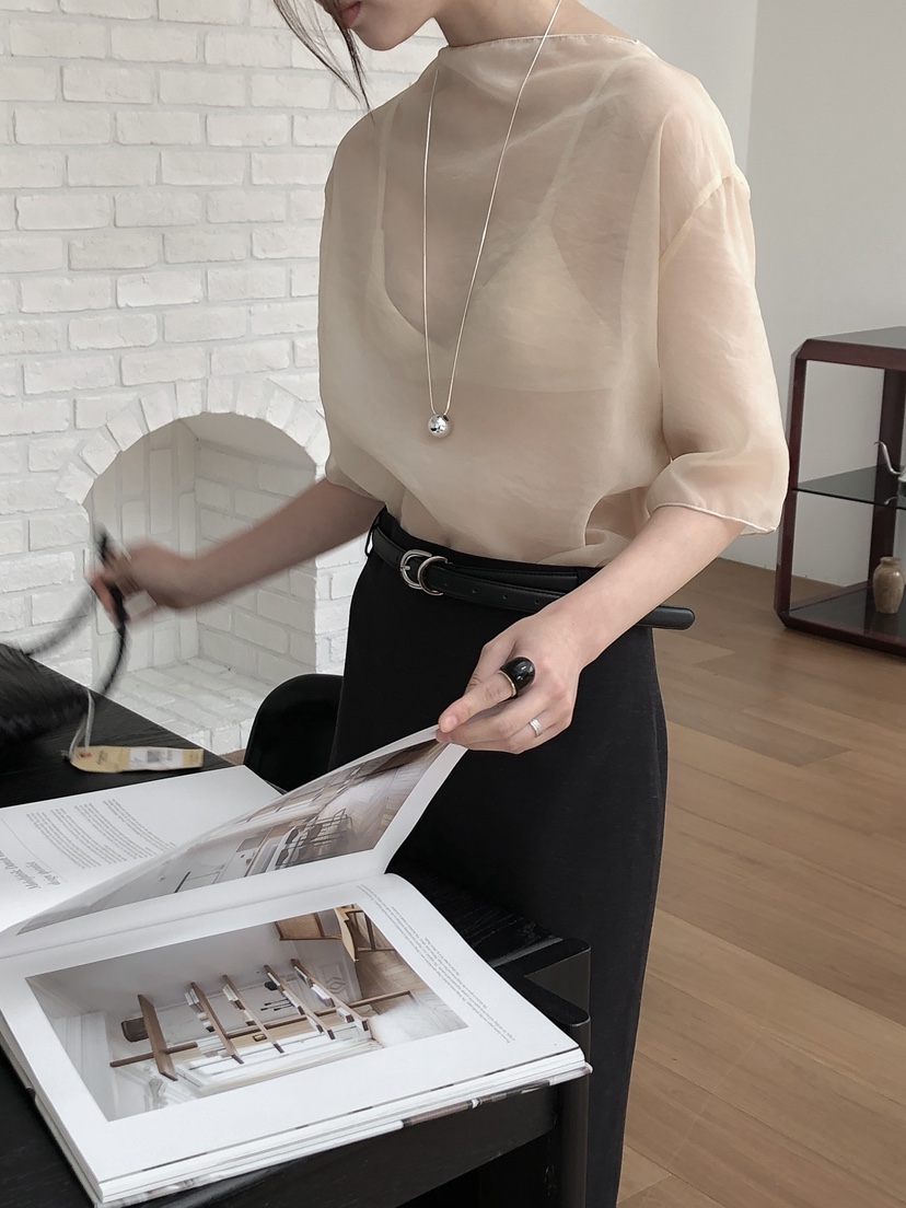 LE BUTTER東大門直郵女士新款人氣襯衫蕾絲衫不含內搭透明LE BUTTER襯衫/蕾絲衫
