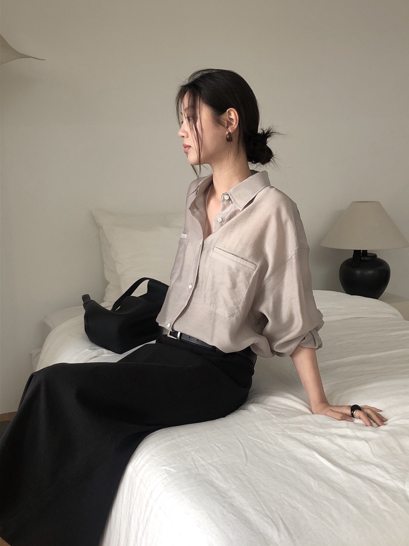 LE BUTTER韓國代購女士新品25春夏時尚襯衫蕾絲衫口袋天絲LE BUTTER襯衫/蕾絲衫