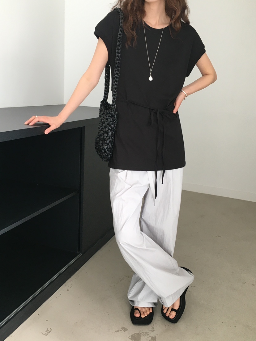 MONDAYMORING韓國直郵女裝新款25春夏熱賣職業真品推薦時尚T恤MONDAYMORINGT恤
