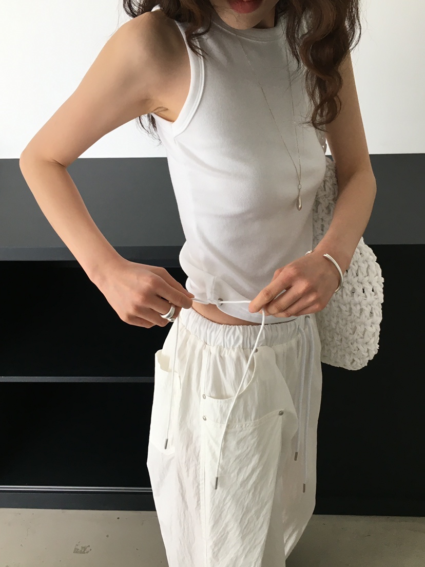 MONDAYMORING韓國代購女裝新款真品職業25春夏推薦吊帶背心MONDAYMORING吊帶/背心