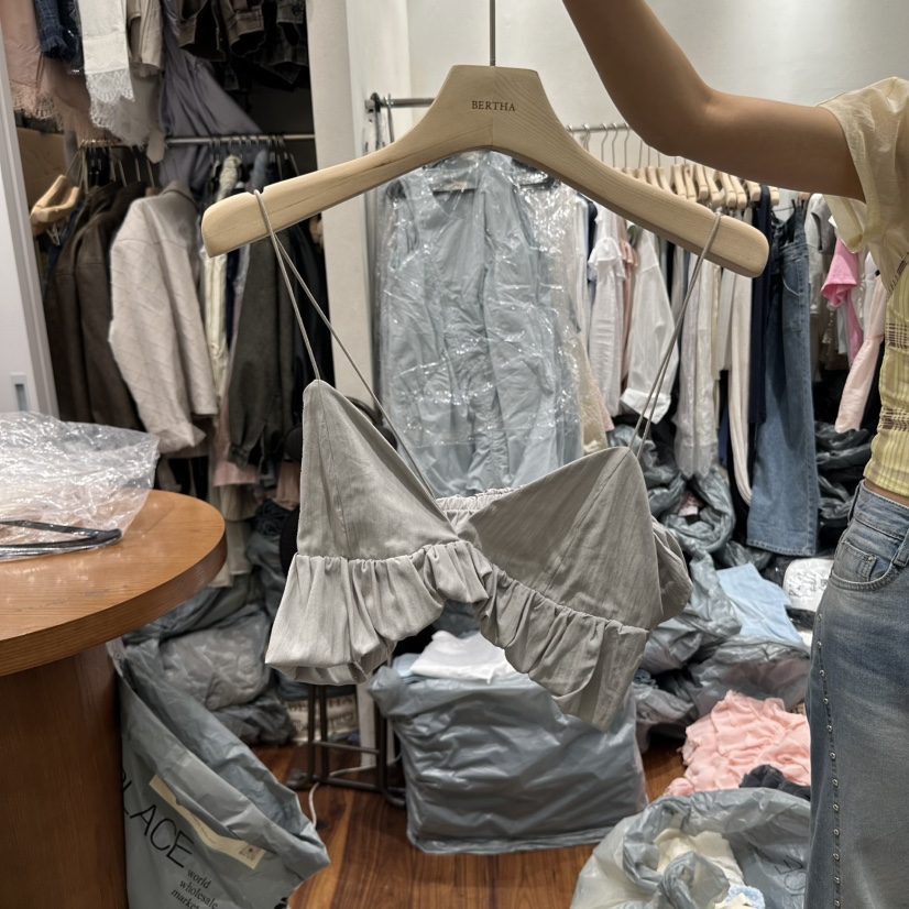 BERTHA韓國直郵女裝新品熱賣休閑人氣推薦職業吊帶背心緊身BERTHA吊帶/背心