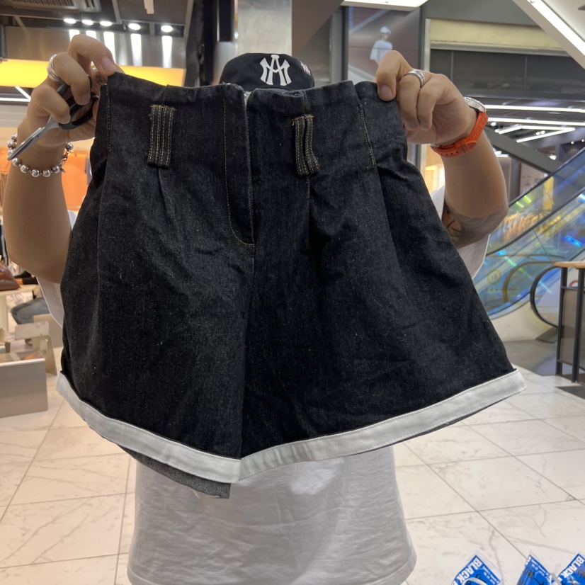 BLACK BABI東大門代購女士新品25春夏休閑推薦短褲包含腰帶BLACK BABI短褲圖色2