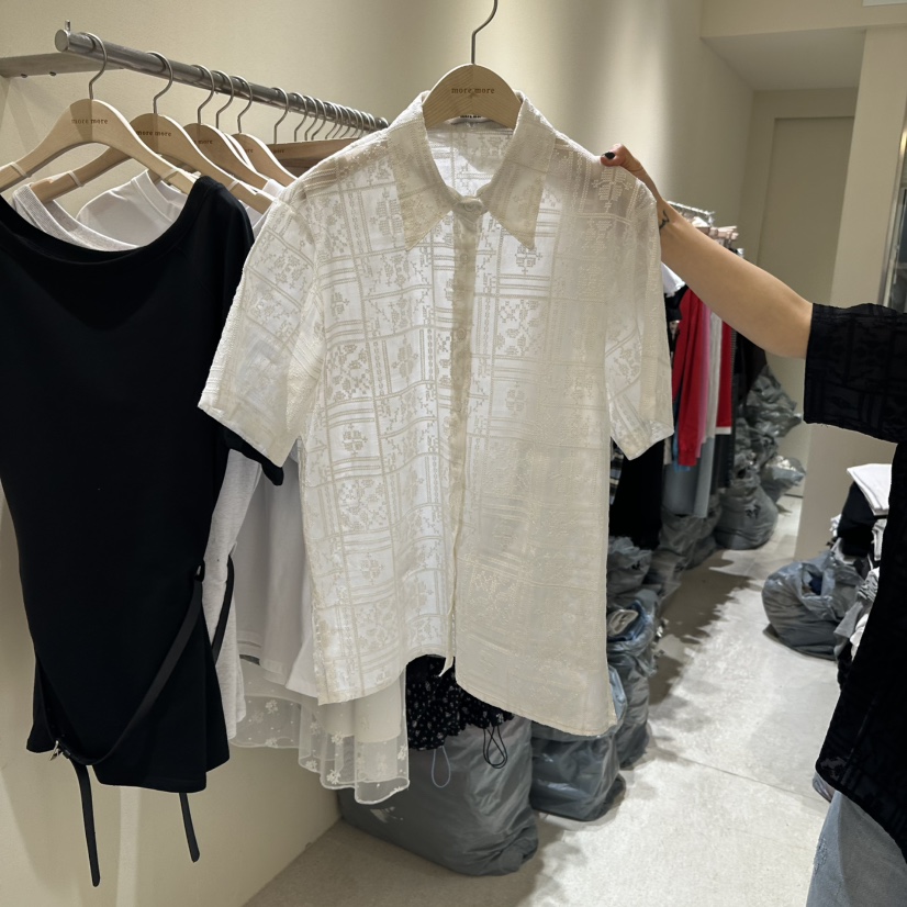 MOREMORE韓國代購女士新款推薦25春夏真品人氣職業襯衫蕾絲衫more more襯衫/蕾絲衫