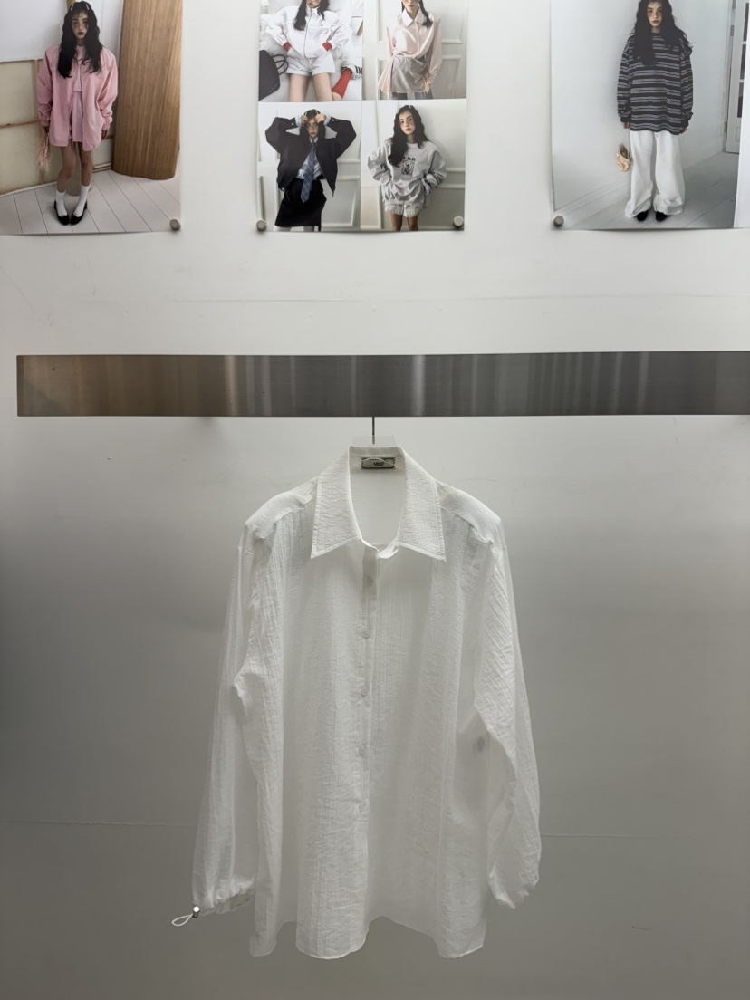 AMOOD東大門代購女裝新款時尚25春夏熱賣真品人氣襯衫蕾絲衫AMOOD襯衫/蕾絲衫圖色2