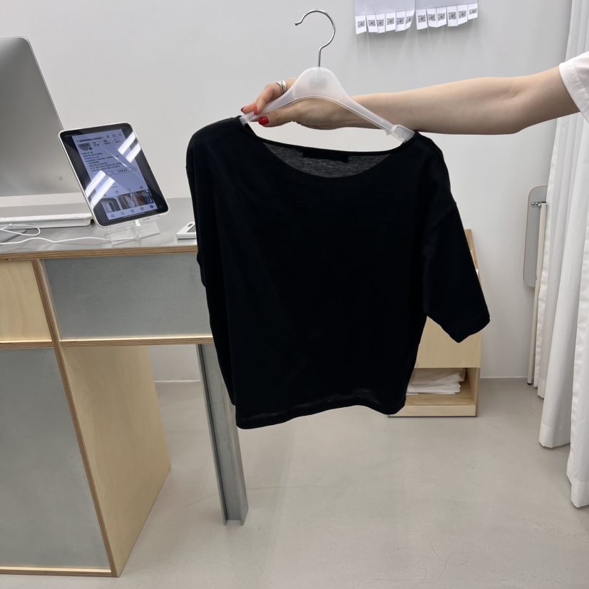 STAINLESS韓國直郵女裝新品真品人氣推薦熱賣職業休閑時尚T恤STAINLESST恤