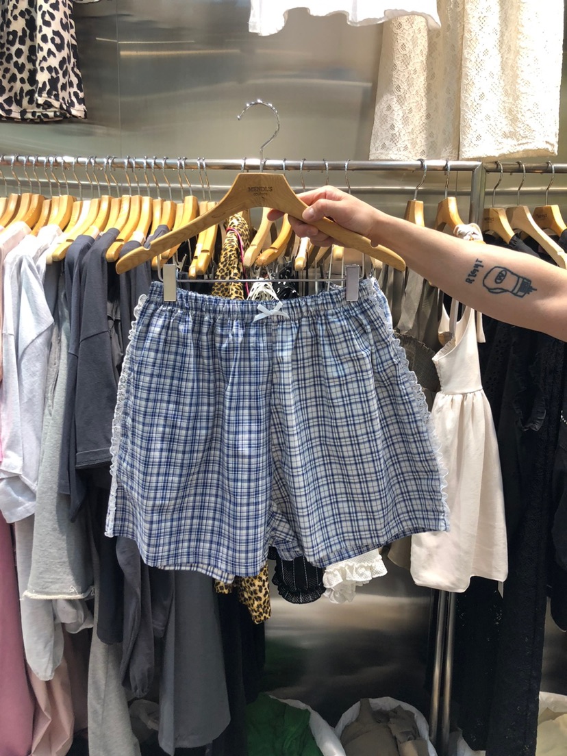 MENDL S東大門實拍女裝新品真品職業時尚熱賣25春夏推薦短褲MENDL S短褲圖色2