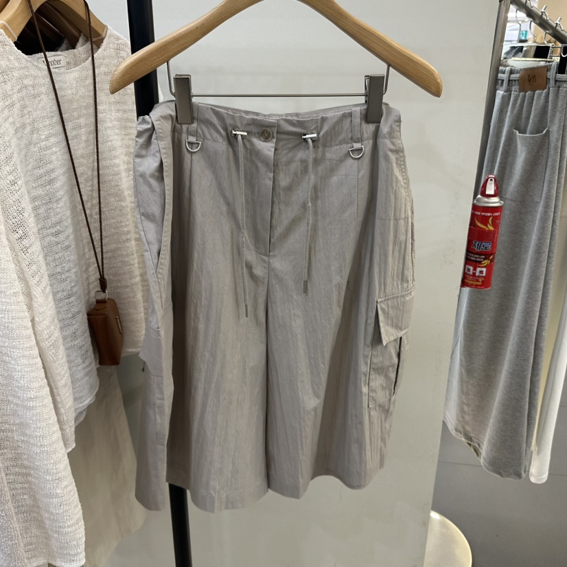 3 ANOTHER直郵韓國代購㊣女裝新品人氣25春夏熱賣時尚短褲3 ANOTHER短褲圖色2