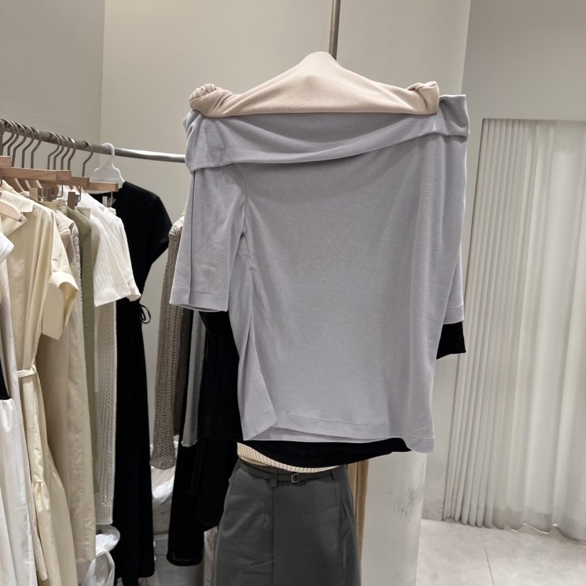 GLOW AND NYMPH直郵韓國代購㊣女裝新品時尚25春夏熱賣T恤GLOW AND NYMPHT恤圖色3
