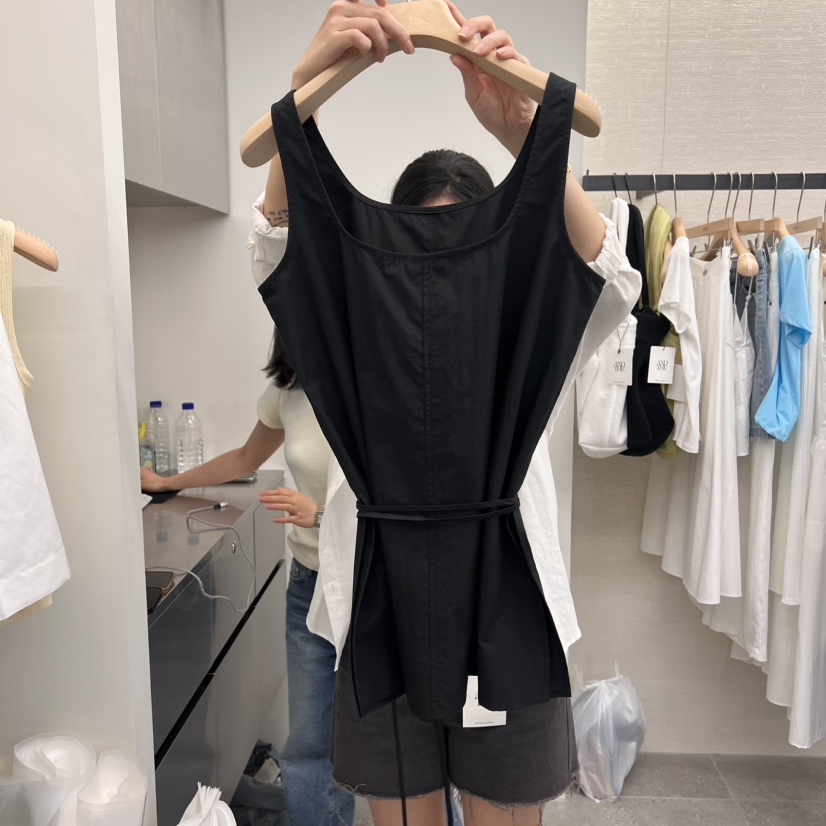 AND THE直郵韓國代購㊣女裝新品推薦人氣休閑熱賣吊帶背心AND THE吊帶/背心