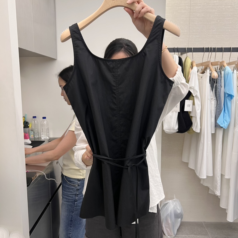AND THE直郵韓國代購㊣女裝新品推薦人氣休閑熱賣吊帶背心AND THE吊帶/背心圖色2