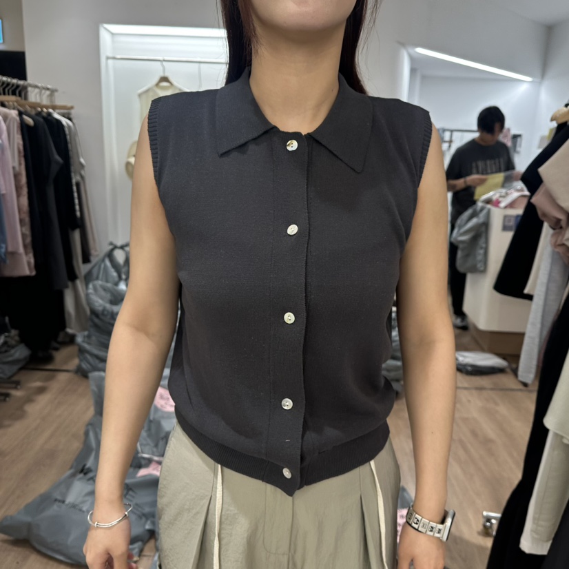 LEWIN韓國直郵㊣東大門實拍女裝新品人氣休閑時尚25春夏馬甲開衫LEWIN馬甲圖色2