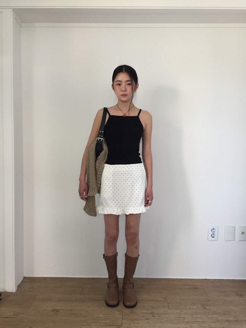I I韓國直郵㊣東大門實拍女裝新款熱賣時尚休閑短裙荷葉邊ITSSONG短裙