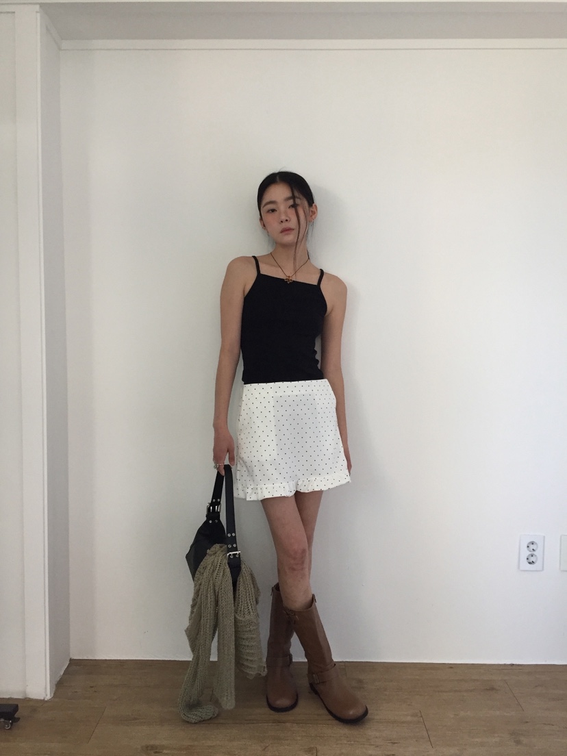 I I韓國直郵㊣東大門實拍女裝新款熱賣時尚休閑短裙荷葉邊ITSSONG短裙