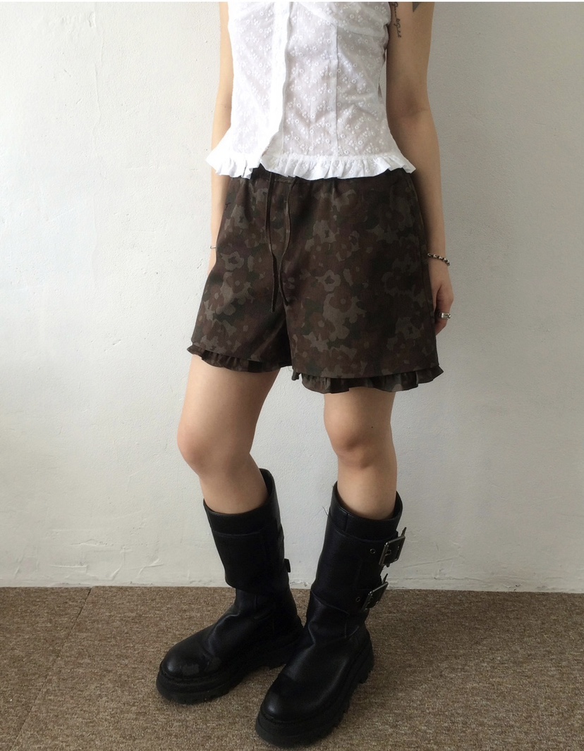 I I韓國直郵㊣東大門實拍女裝新款推薦人氣短褲荷葉邊迷彩ITSSONG短褲