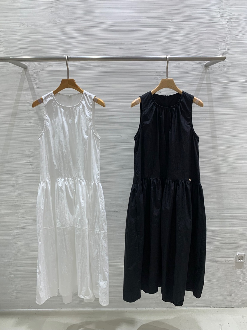 LUCY SALON韓國直郵㊣東大門實拍女裝新款熱賣推薦人氣連衣裙LUCY SALON連衣裙