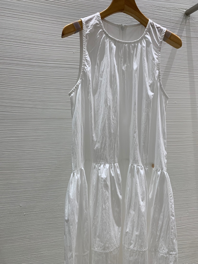 LUCY SALON韓國直郵㊣東大門實拍女裝新款熱賣推薦人氣連衣裙LUCY SALON連衣裙